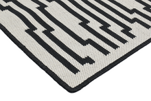 Load image into Gallery viewer, CIRCUIT BLACK