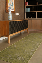 Load image into Gallery viewer, CHATEAU MOSS