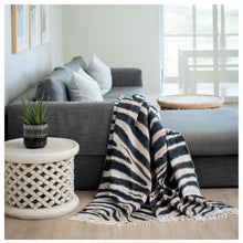 Load image into Gallery viewer, Bella Vita Zebra - Black/Natural